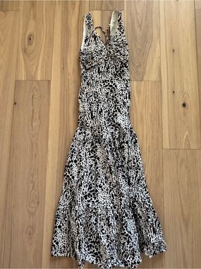 Source Unknown Black & Cream Animal Print Maxi Dress